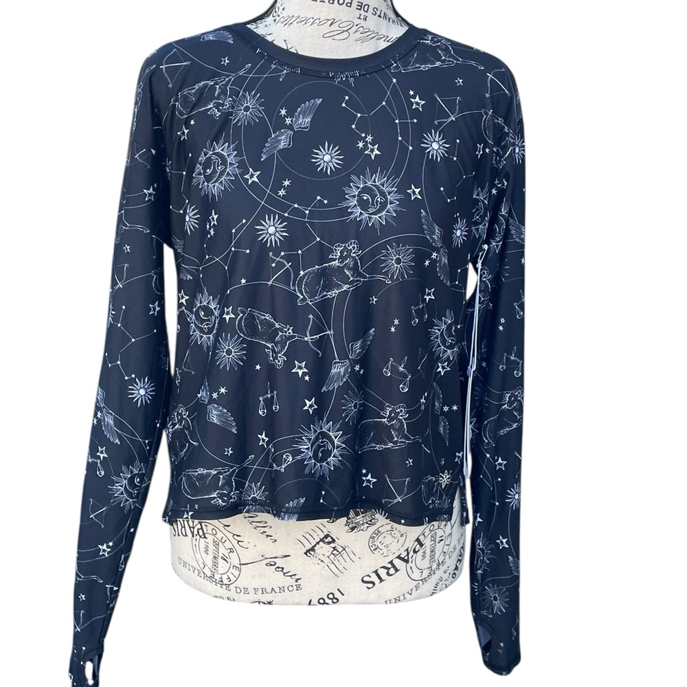 Johnny Was Active Bijou Long Sleeve Step Hem, Flyaway Back Top, Size XS, NWT